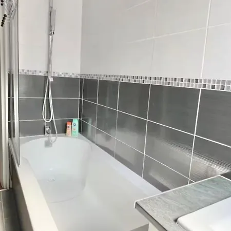 Grande Maison Avec Jardin Pour Groupes !! 13 Pers Proche Lille Villa Ronchin