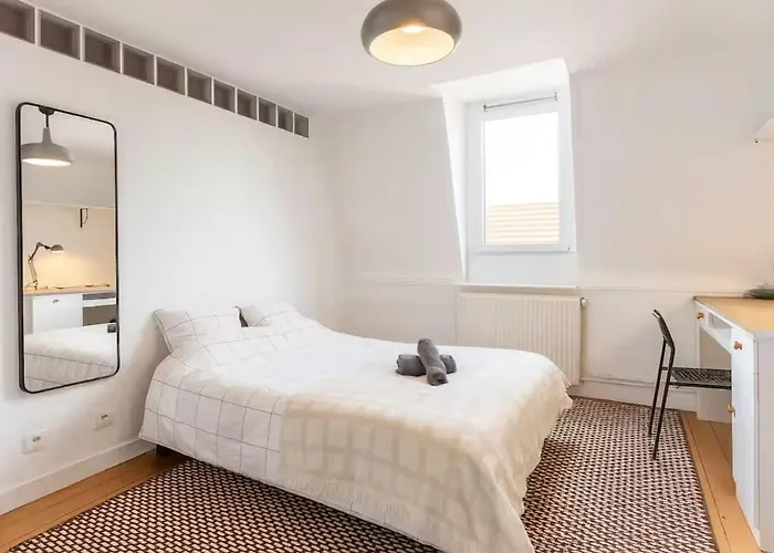 Grande Maison Avec Jardin Pour Groupes !! 13 Pers Proche Lille *